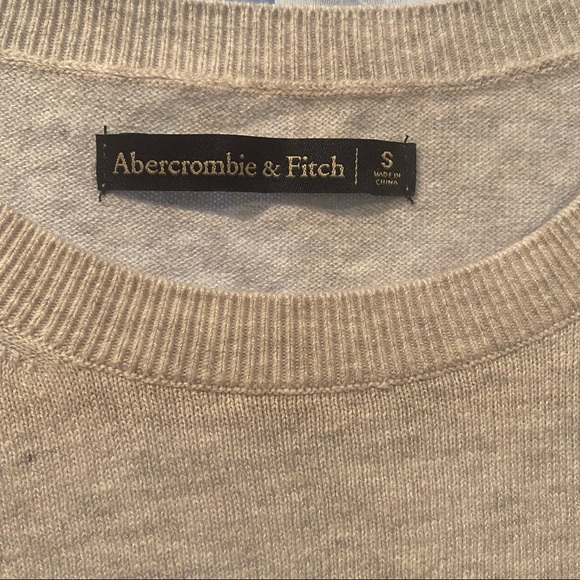 A&F Ruffle Sweater - Picture 2 of 3